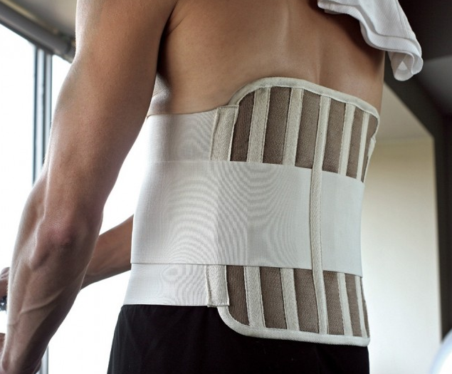 FAJA SACRO LUMBAR BALLENADA TM